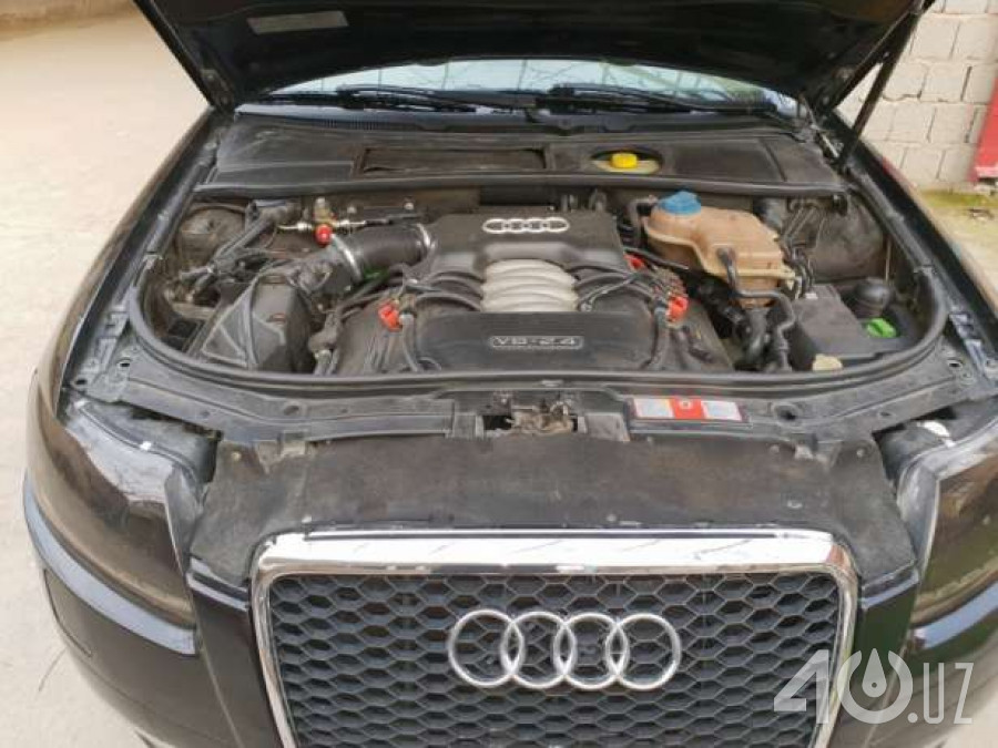 Audi A6 III (C6)