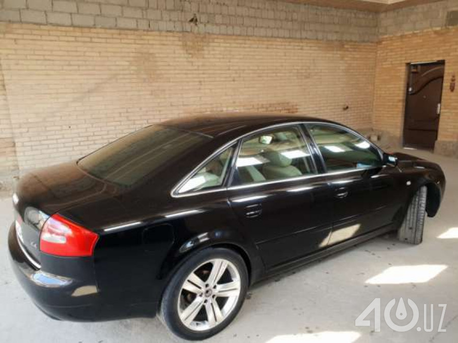 Audi A6 III (C6)