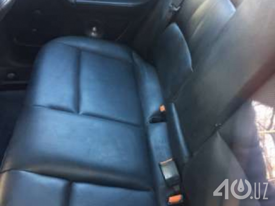 Audi A6 I (C4)