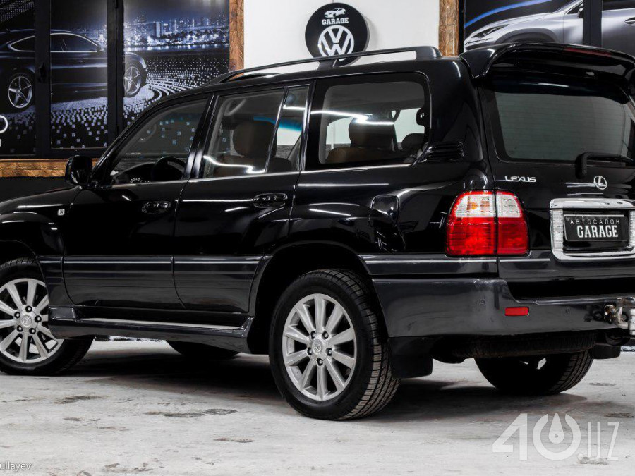 Lexus LX II