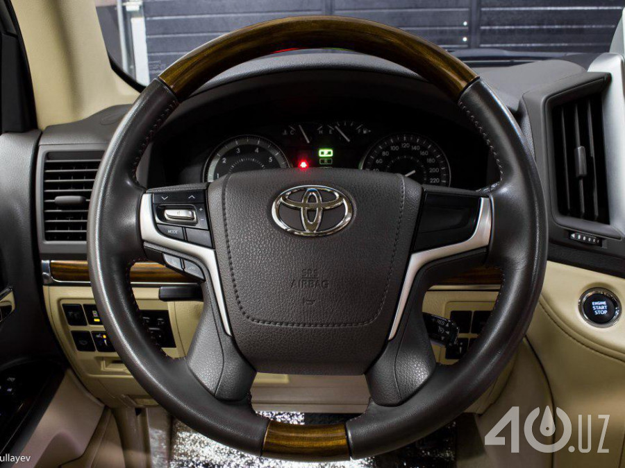 Toyota Land Cruiser 200 Series Рестайлинг 2