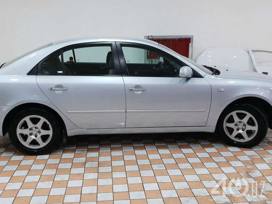 Hyundai Sonata V (NF)