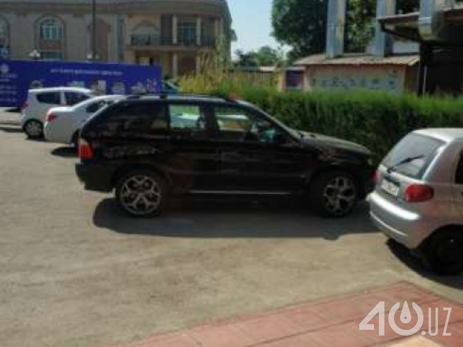 BMW X5 I (E53)
