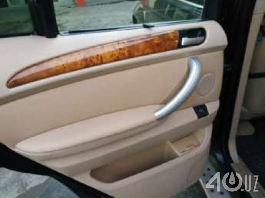 BMW X5 I (E53)