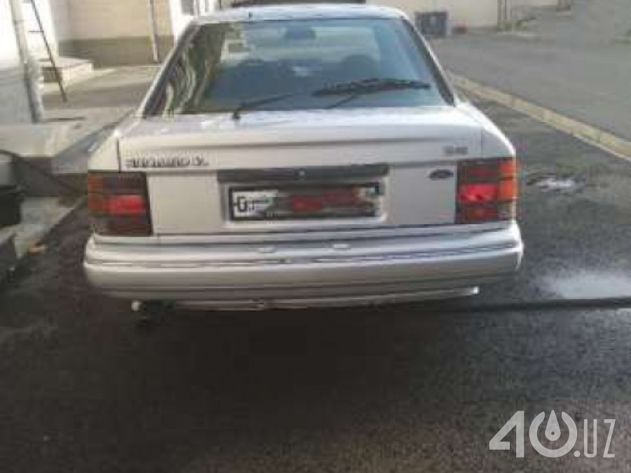 Ford Scorpio I