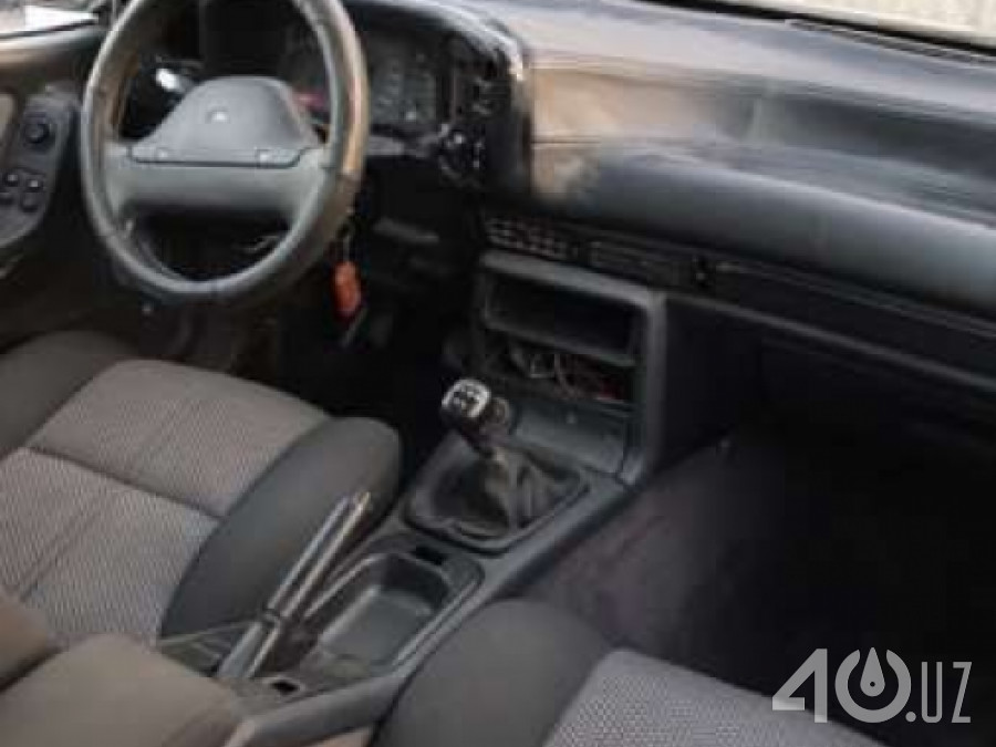 Ford Scorpio I