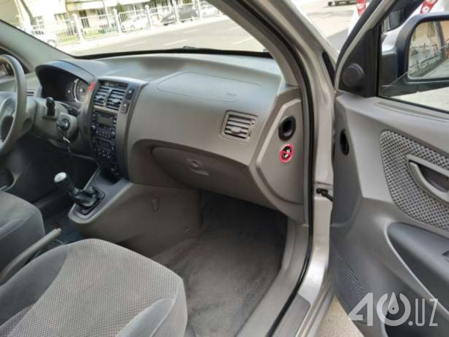 Hyundai Tucson I
