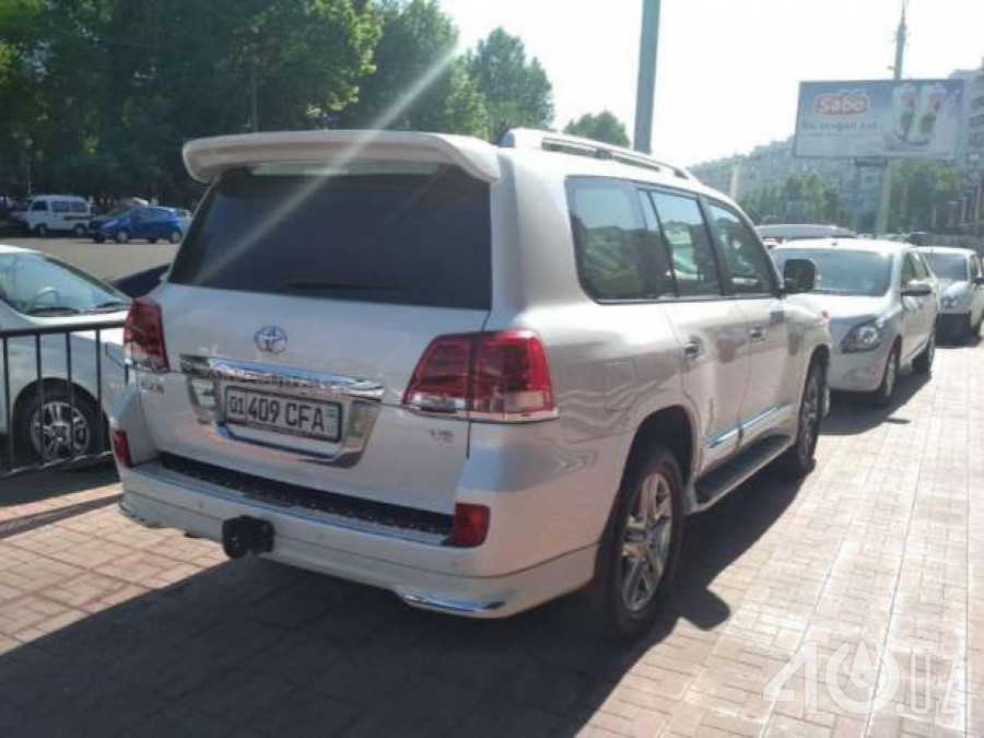 Toyota Land Cruiser 200 Series Рестайлинг 1