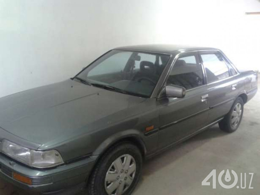 Toyota Camry II (V20)