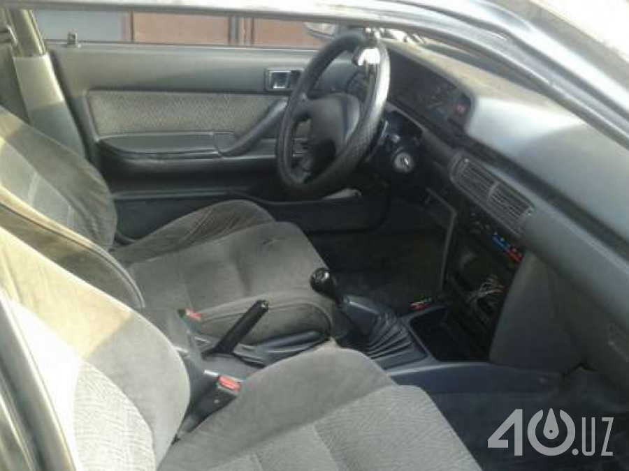 Toyota Camry II (V20)