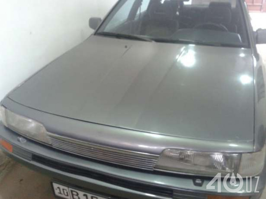Toyota Camry II (V20)