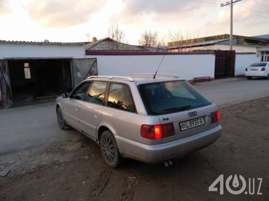 Audi A6 I (C4)