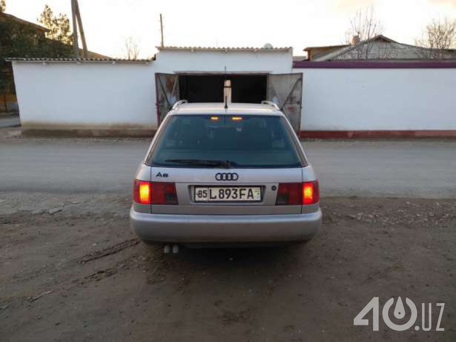 Audi A6 I (C4)