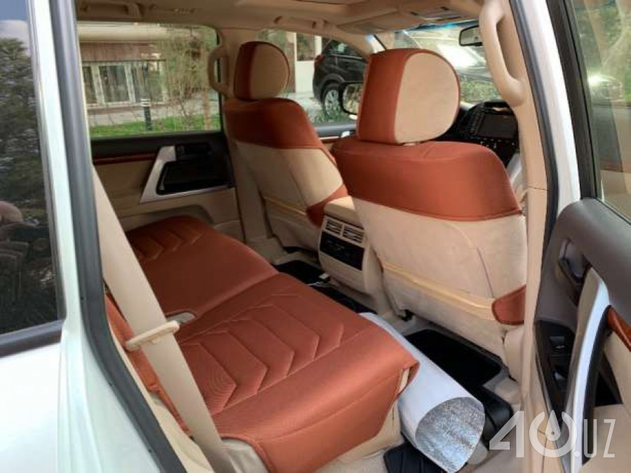 Toyota Land Cruiser 200 Series Рестайлинг 1