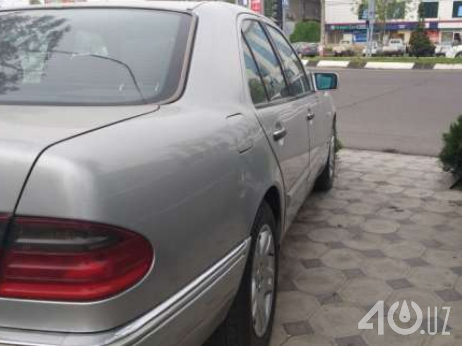 Mercedes-Benz E-klasse II (W210, S210)