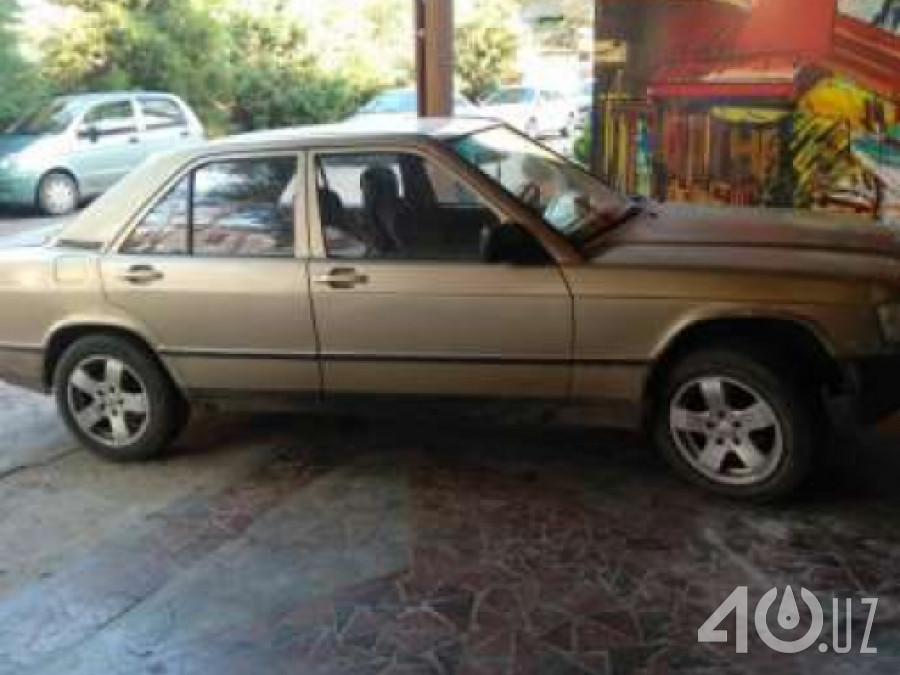 Mercedes-Benz 190 (W201)