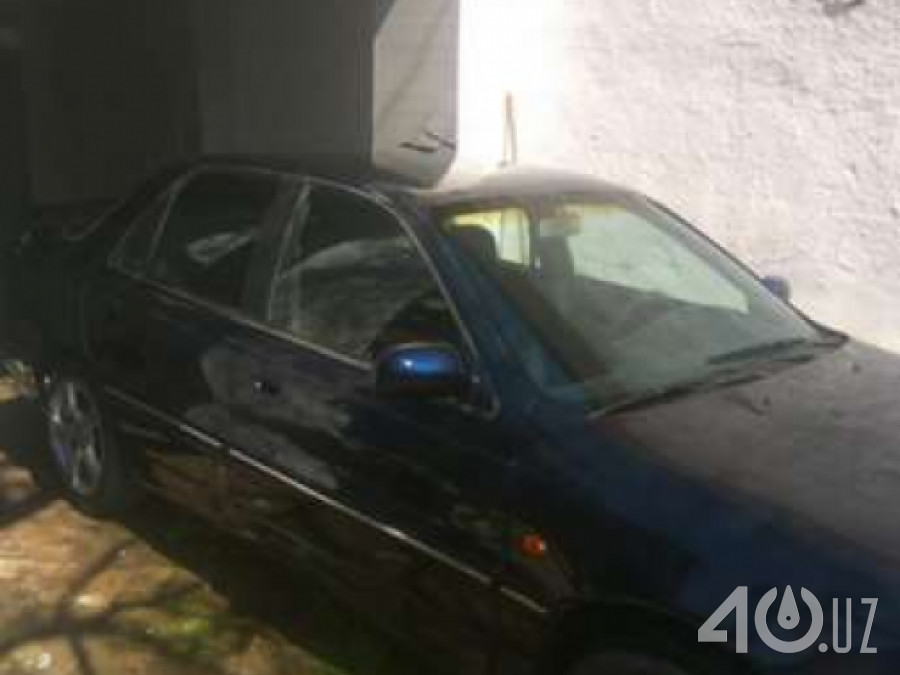 Hyundai Elantra I (J1)
