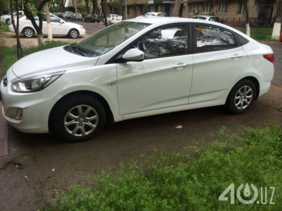 Hyundai Accent IV