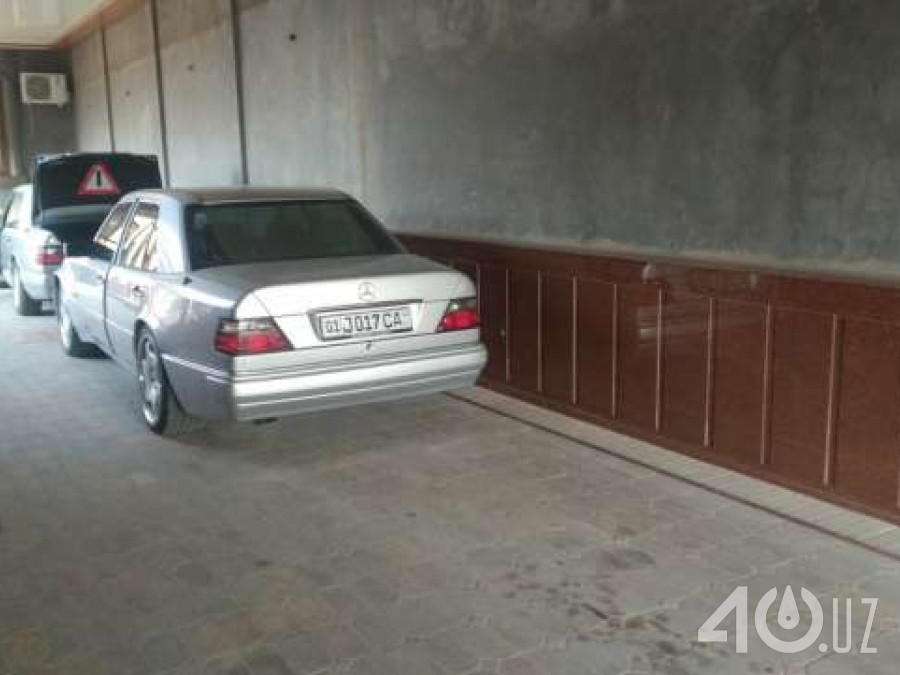 Mercedes-Benz E-klasse I (W124)