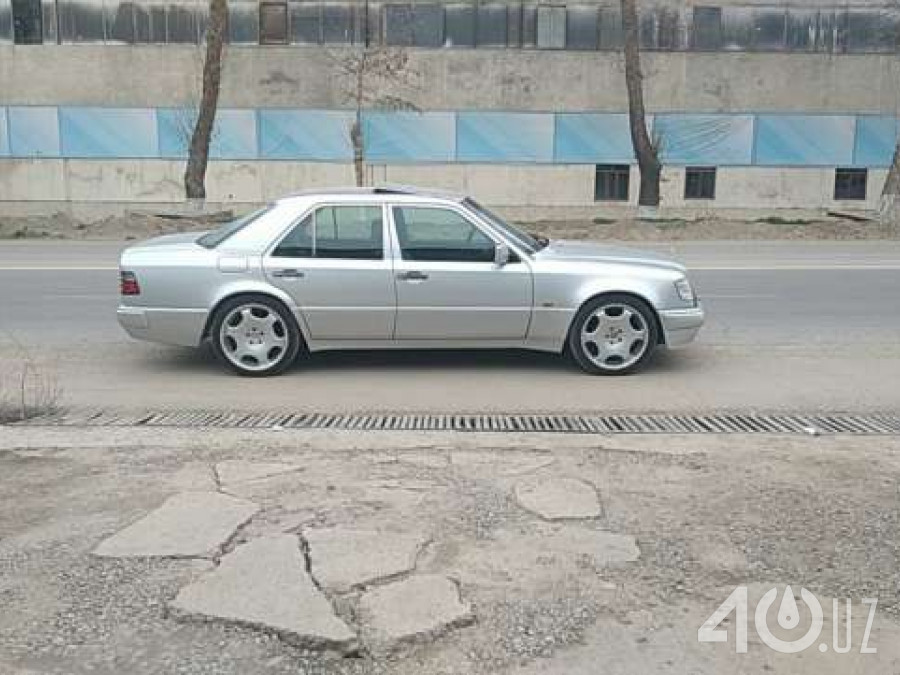 Mercedes-Benz E-klasse I (W124)