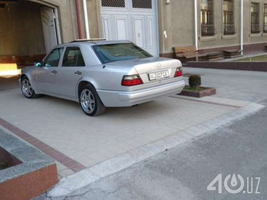 Mercedes-Benz E-klasse I (W124)