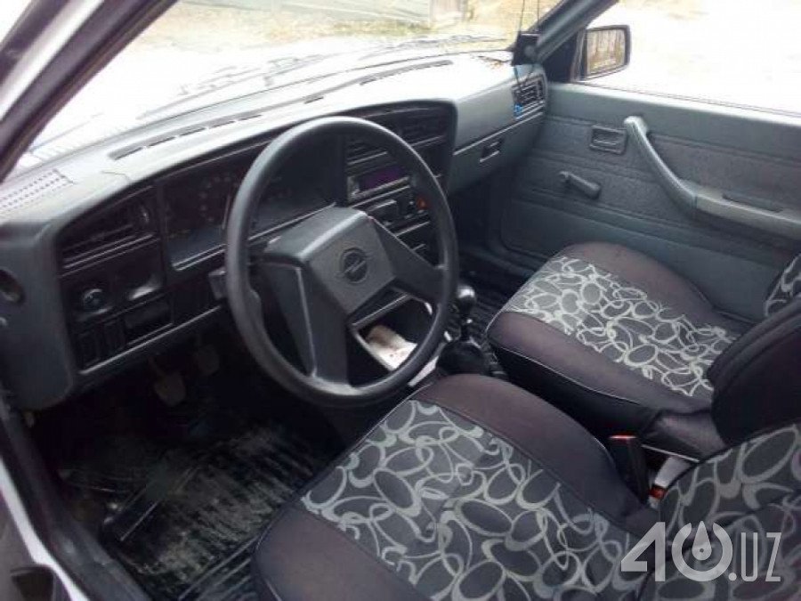 Opel Ascona C