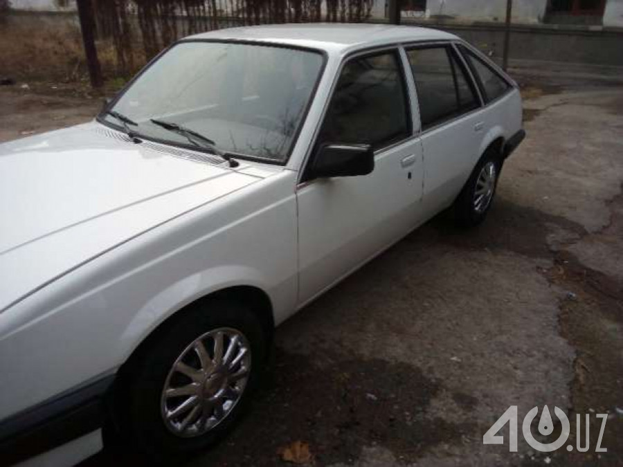 Opel Ascona C