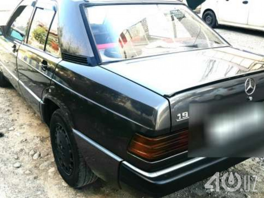 Mercedes-Benz 190 (W201)