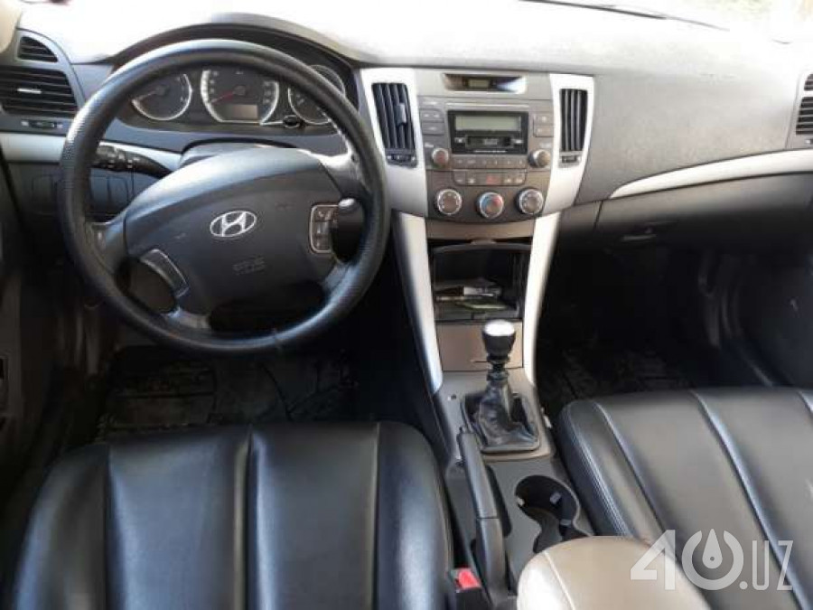 Hyundai Sonata V (NF)