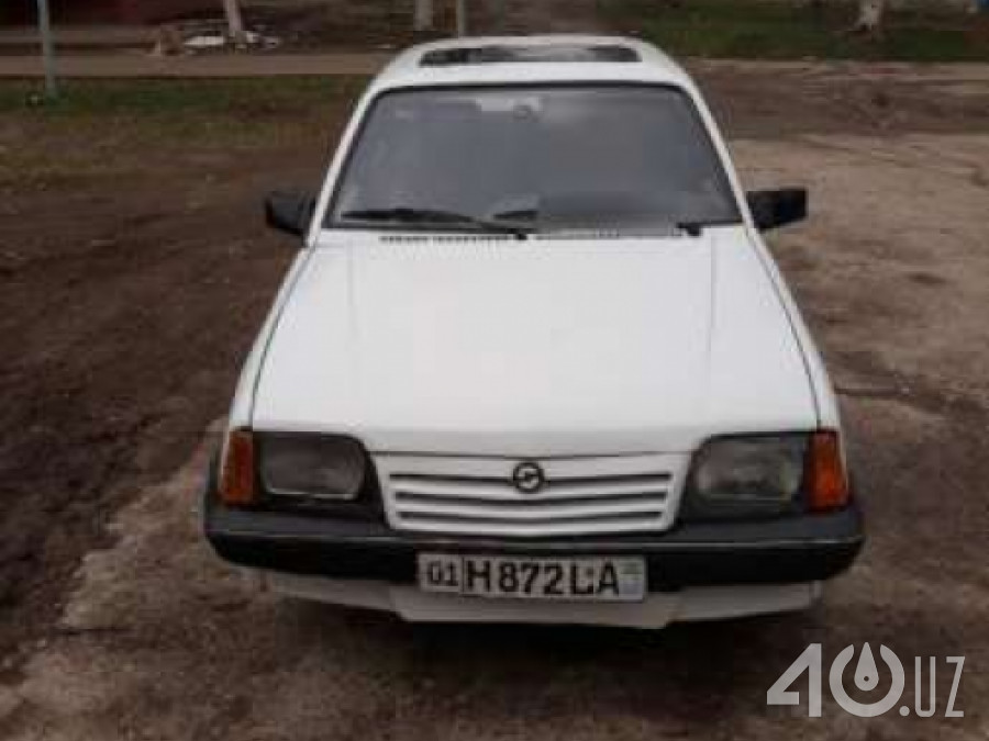 Opel Ascona C