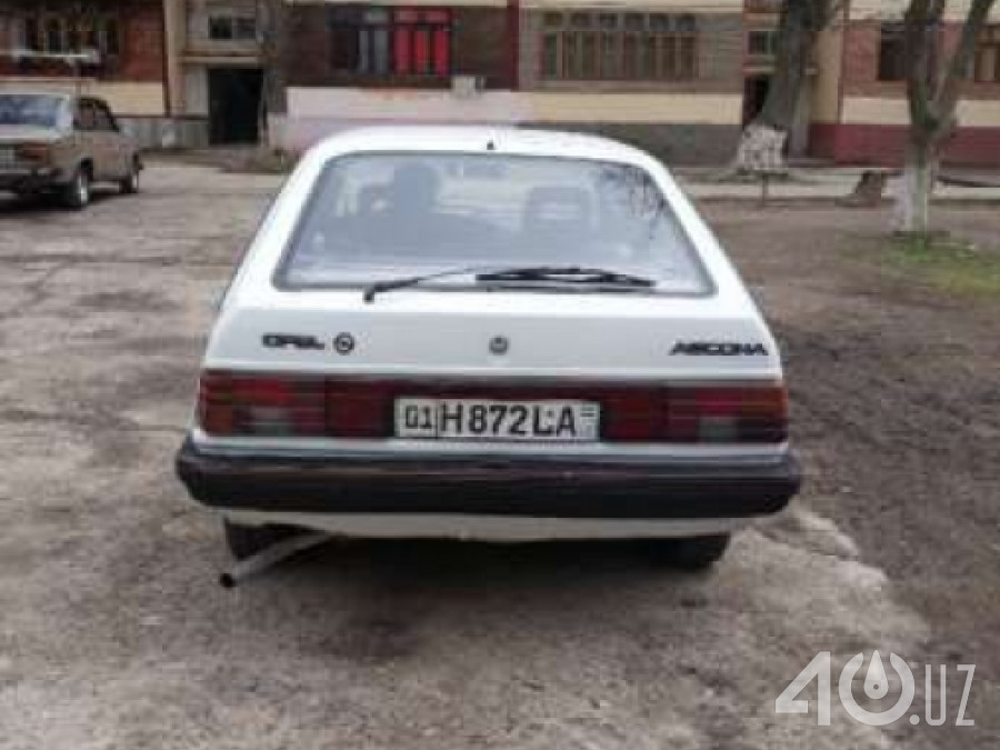 Opel Ascona C