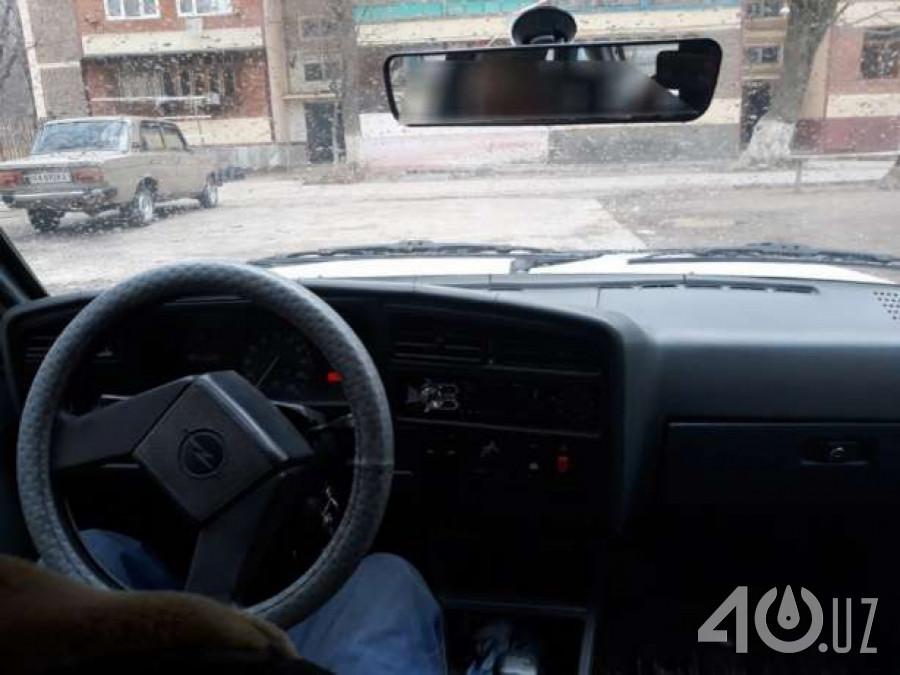 Opel Ascona C