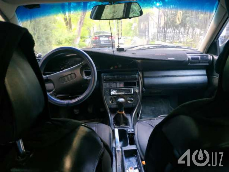 Audi A6 I (C4)