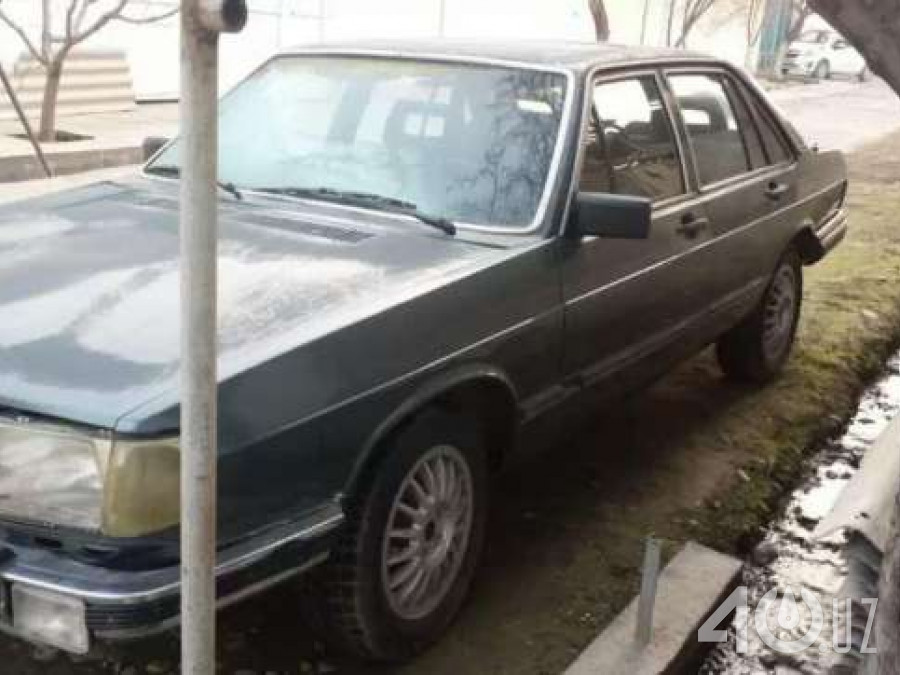 Audi 100 II (C2)