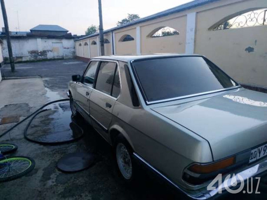 BMW 5 серия II (E28)