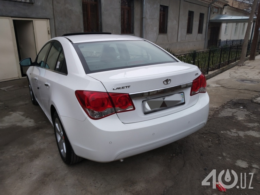 Daewoo Lacetti Premiere J300
