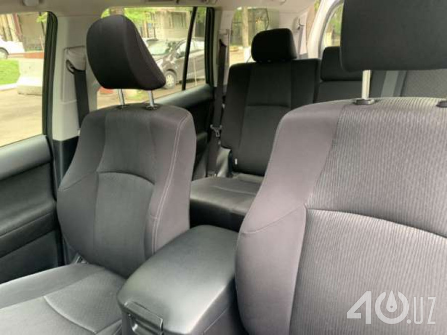 Toyota Land Cruiser Prado 150 Series Рестайлинг 1