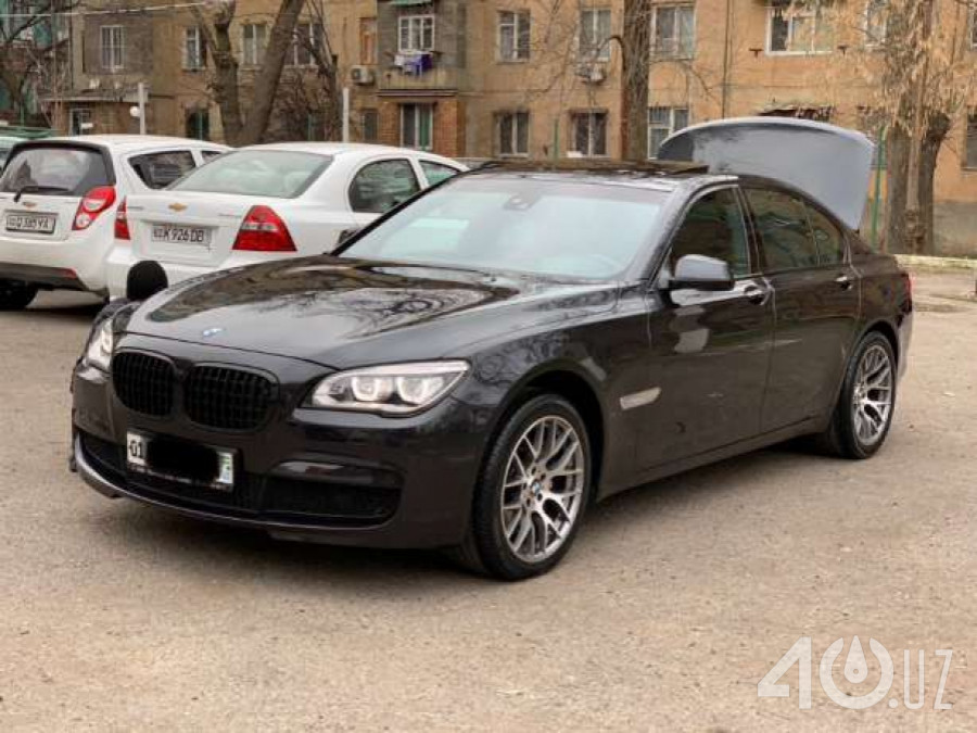 BMW 7 серия V (F01/F02/F04)