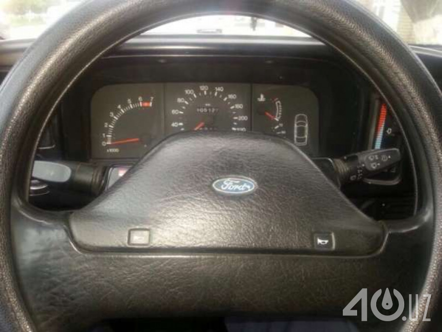 Ford Scorpio I