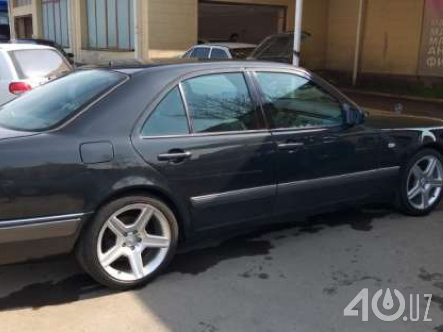 Mercedes-Benz E-klasse II (W210, S210)