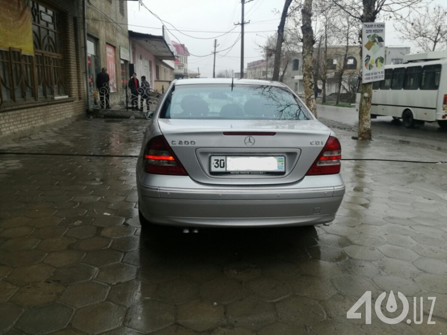 Mercedes-Benz C-klasse II (W203)
