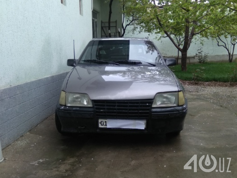 Opel Kadett E