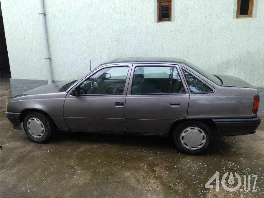 Opel Kadett E