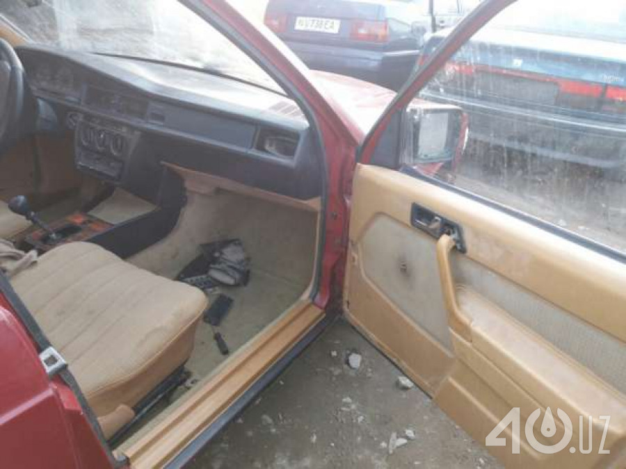 Mercedes-Benz 190 (W201)