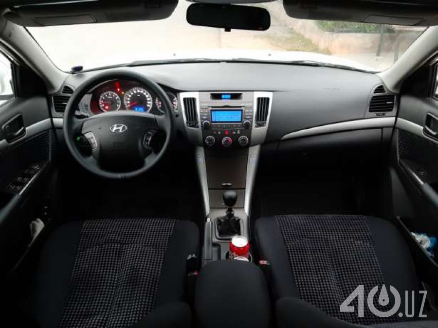 Hyundai Sonata V (NF)