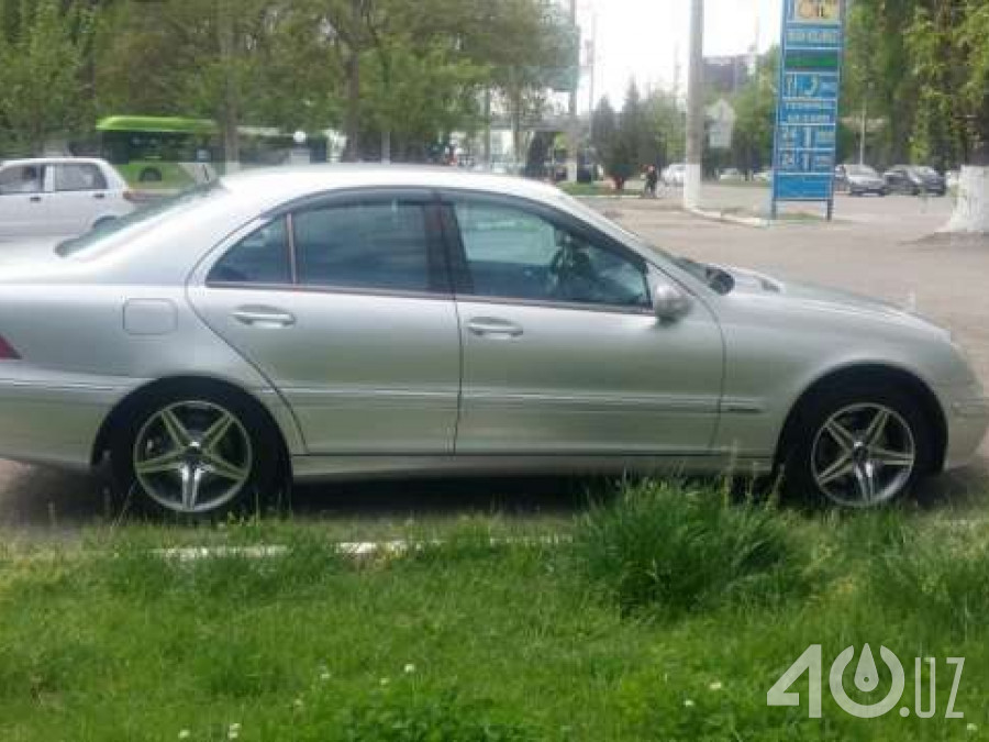 Mercedes-Benz C-klasse II (W203)