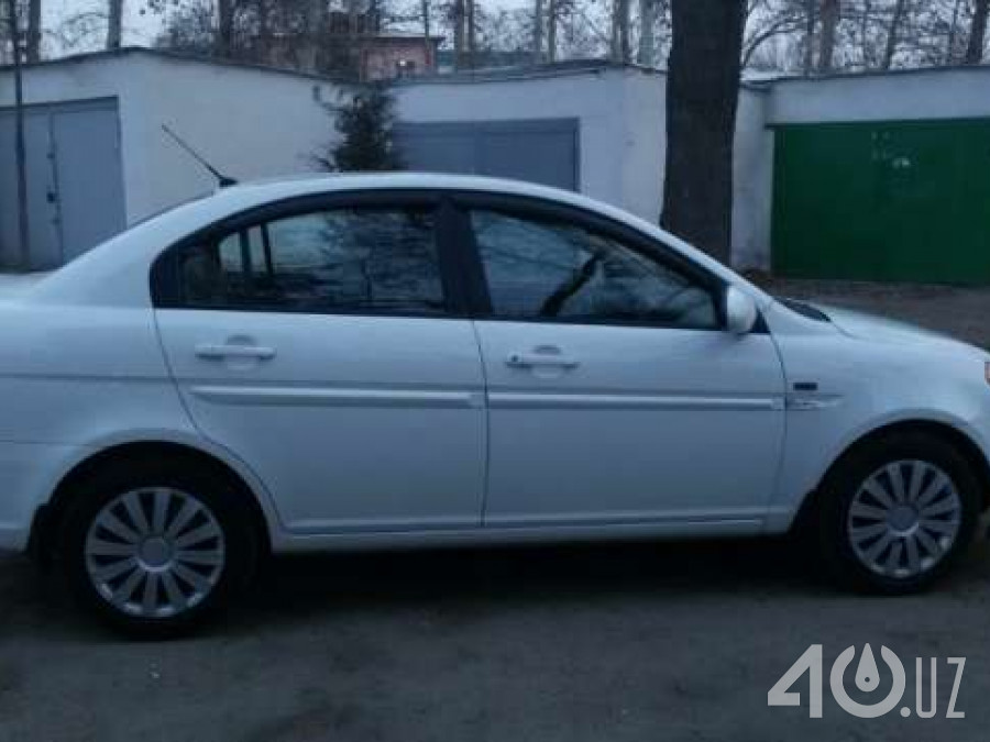 Hyundai Accent III