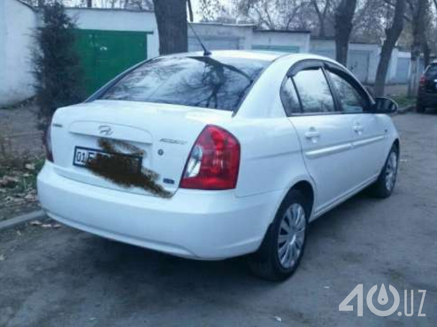 Hyundai Accent III