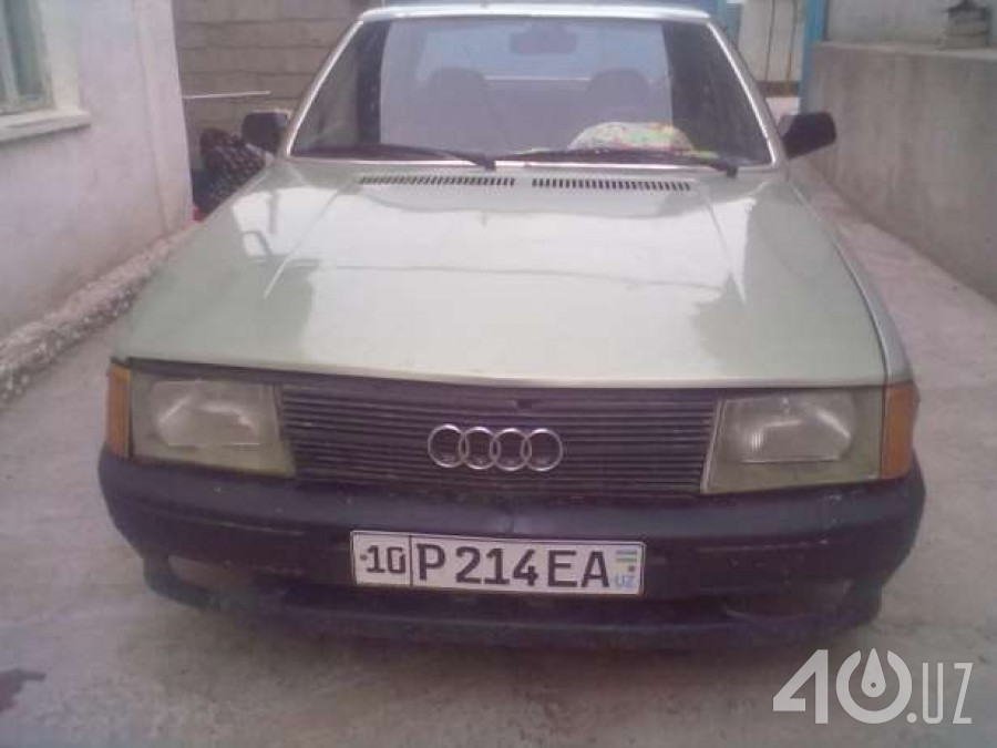Audi 100 II (C2)