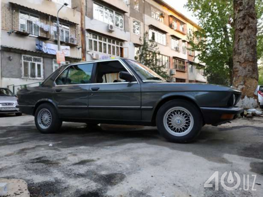 BMW 5 серия II (E28)